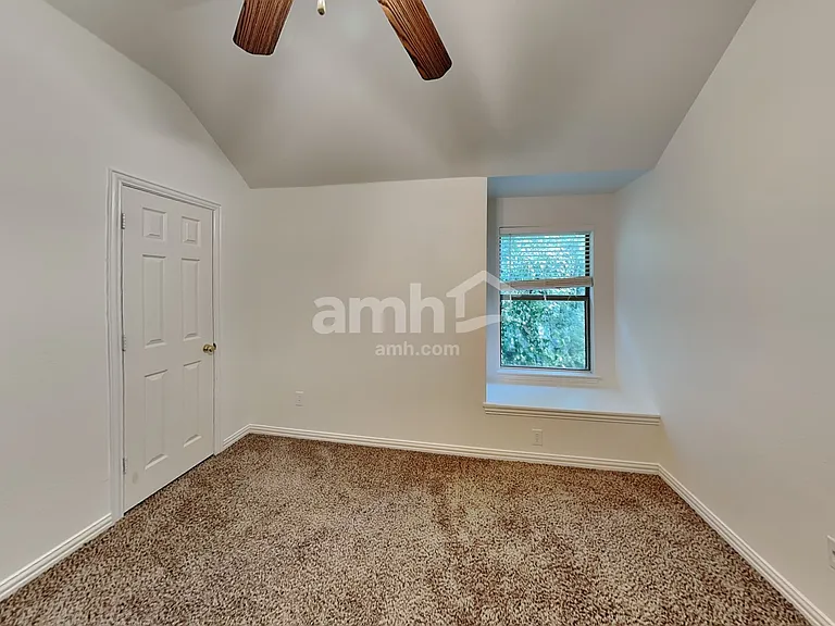 5205 Geode Ln — Photo 20