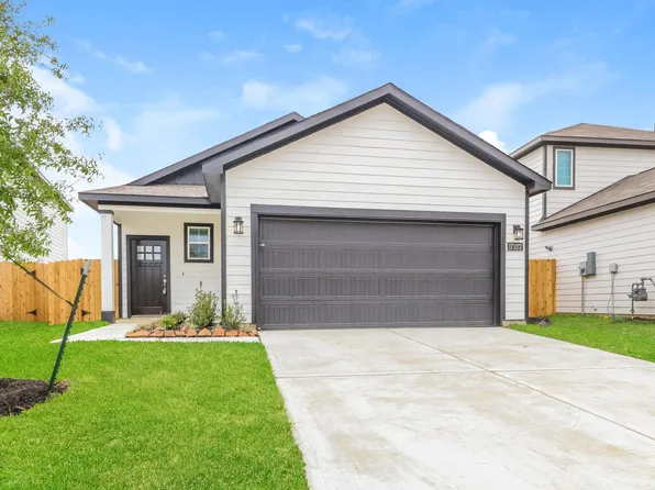 17322 Gentle Doves Dr, Waller, TX 77484