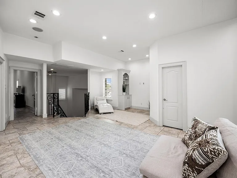 1210 Parkerhaven Ct — Photo 26