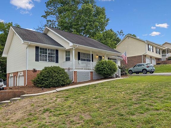 2nd image of 6824 Sawtooth Dr