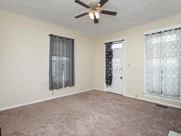4th image of 323 Hodge St