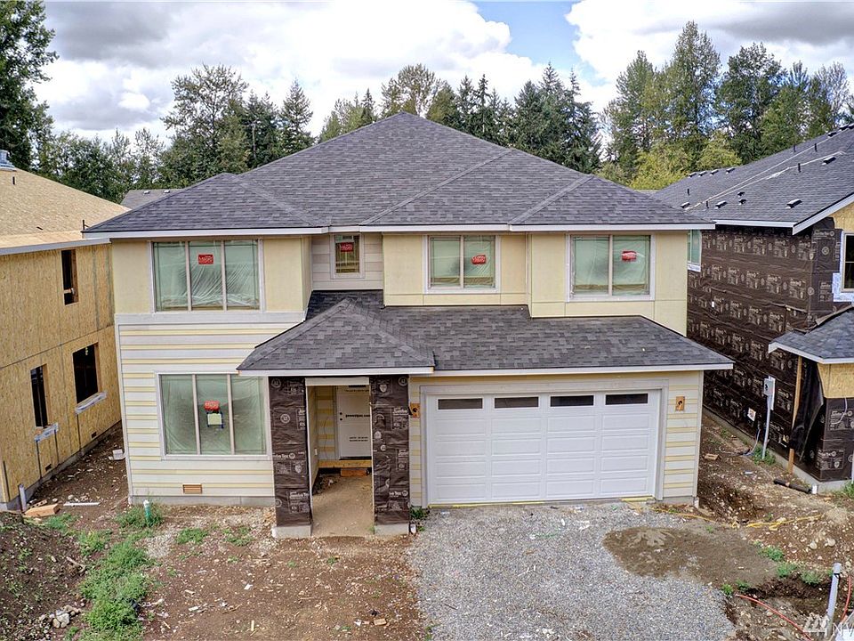 Home to be completed mid to late october! Hip-line roof! 