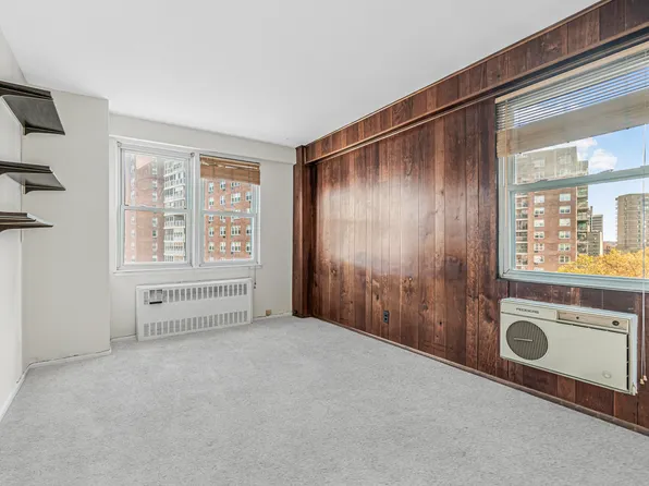 138-10 Franklin Avenue image 15 of 15