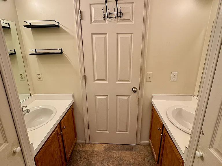 1825 Latimer Dr — Photo 76