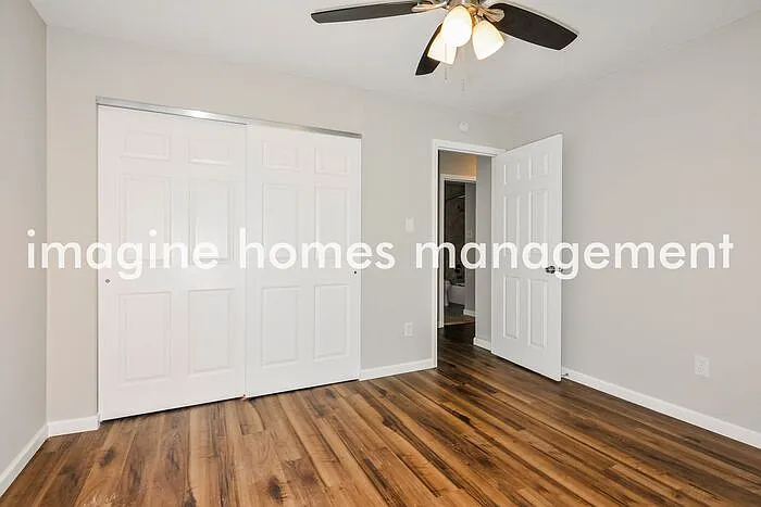 2717 Greenleaf Dr — Photo 8