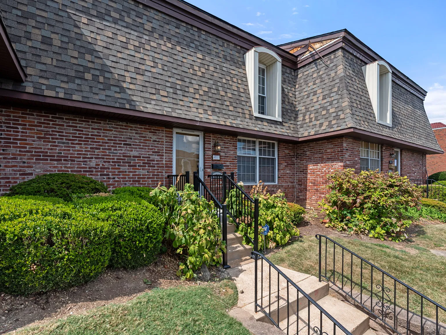 3 bed, 1680 sqft, $2,100 — Photo 3