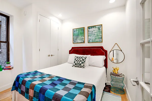 Rented by Compass | media 12