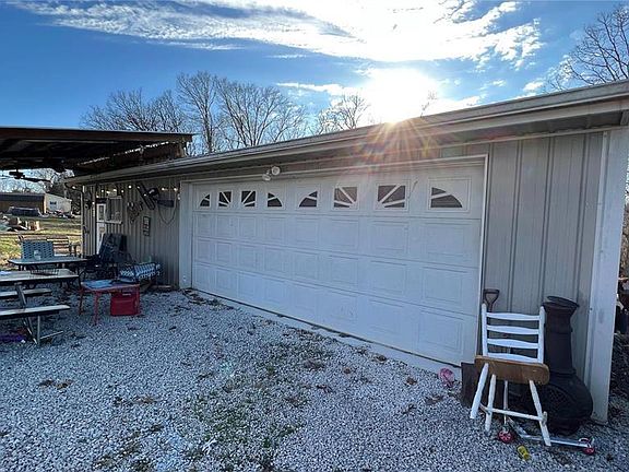 3rd image of 649 Fox Ln