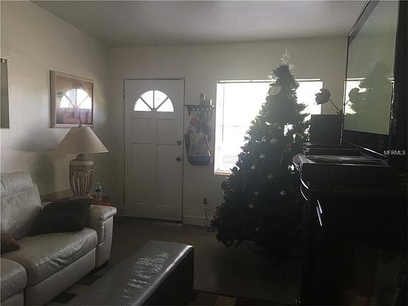 4th image of 1170 Lake Lucerne Cir
