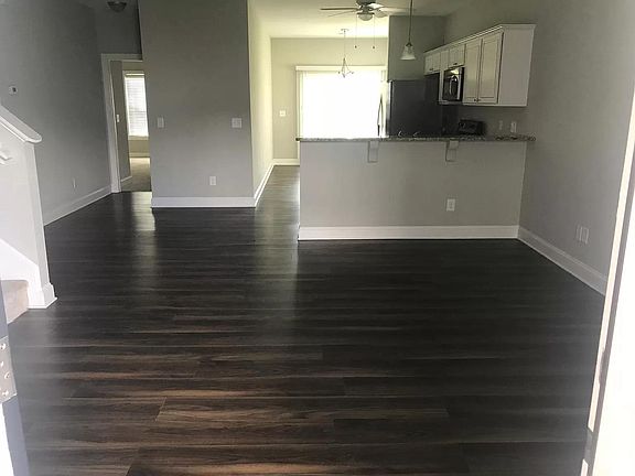 4th image of 2216 B Chavis Dr
