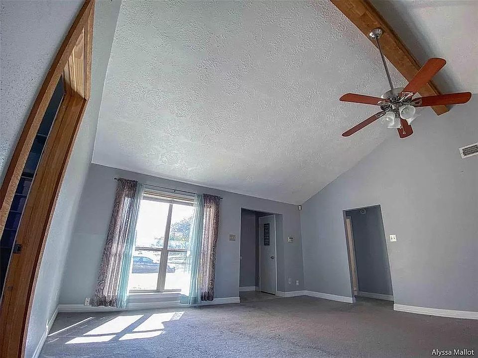 2nd image of 2903 Windemere Dr