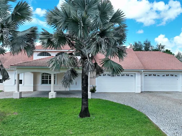 509 Desoto Ave, Lehigh Acres, FL 33972