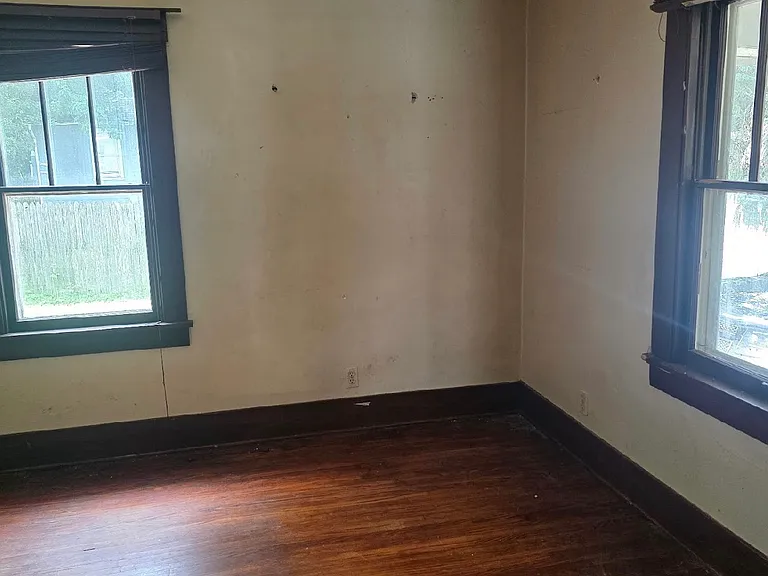 1830 N Lowber St — Photo 3