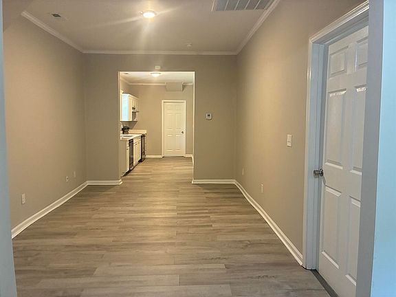 5th image of 1107 Little Ave