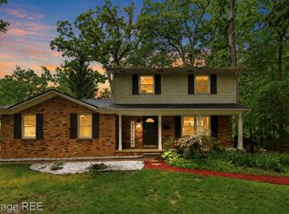 5639 Cross Village Rd, Grand Blanc, MI 48439