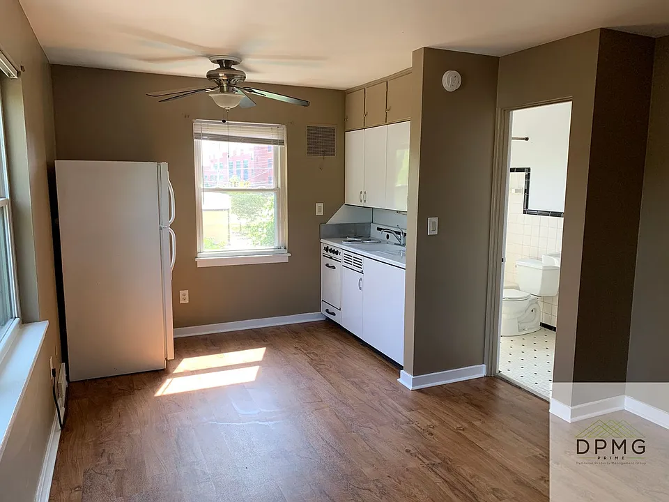 124 W South Lansing MI 48910