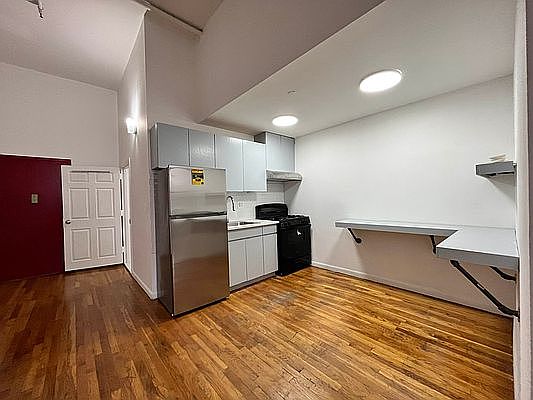 4th image of 15 Lawton St APT 30