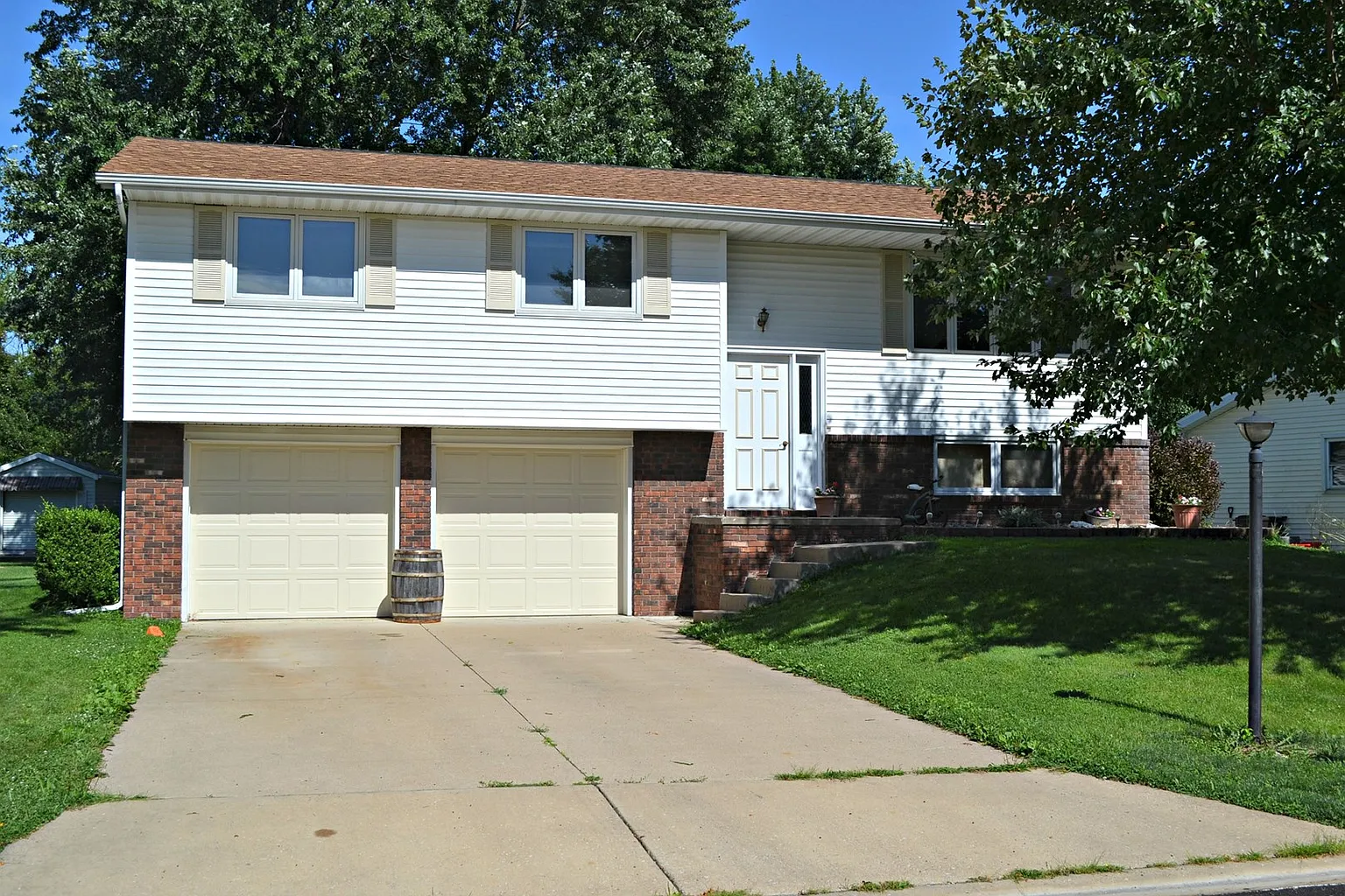 226 Cracklewood Ln photo 1