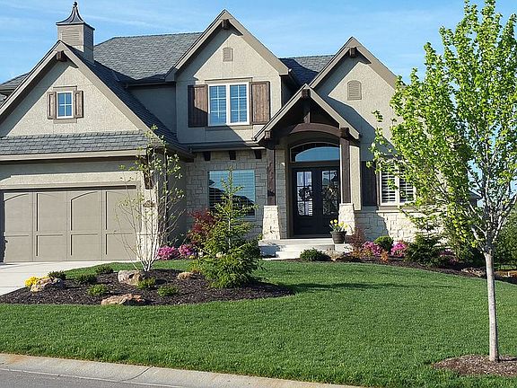 3rd image of 11405 West 164th Pl
