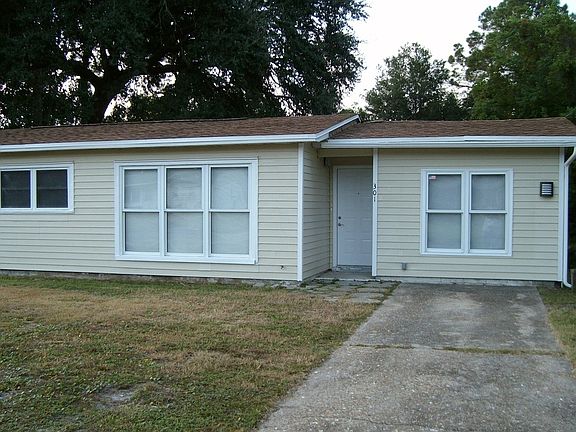 2nd image of 301 Newcastle Dr
