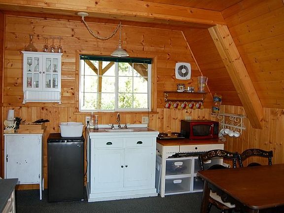 4th image of 231 E Old Hatchery Ln