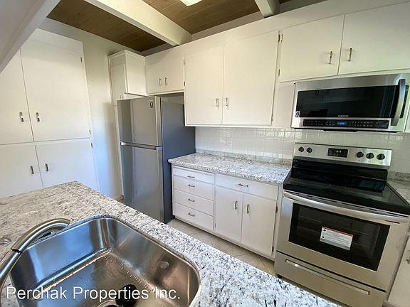 3rd image of 3550 Wildwood Ln