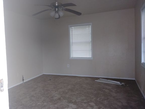 3rd image of 3817 Waldorf St