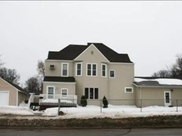 510 Kendall St, Marshall, MN 56258