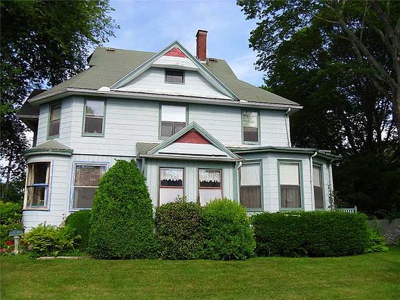 2nd image of 24 Elm St