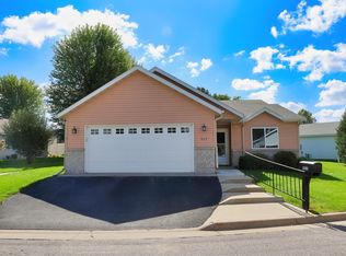 422 Fieldcrest Ln, Sartell, MN 56377