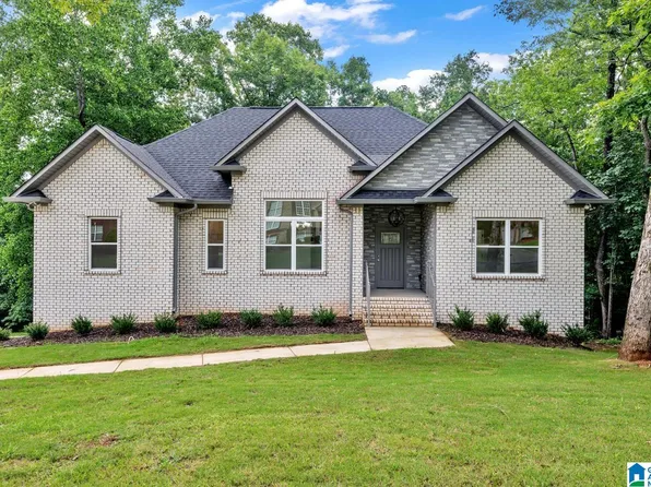 7945 Forest Loop, Pinson, AL 35126