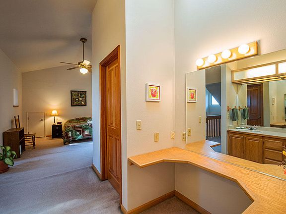 4th image of 2830 Bettie Ln