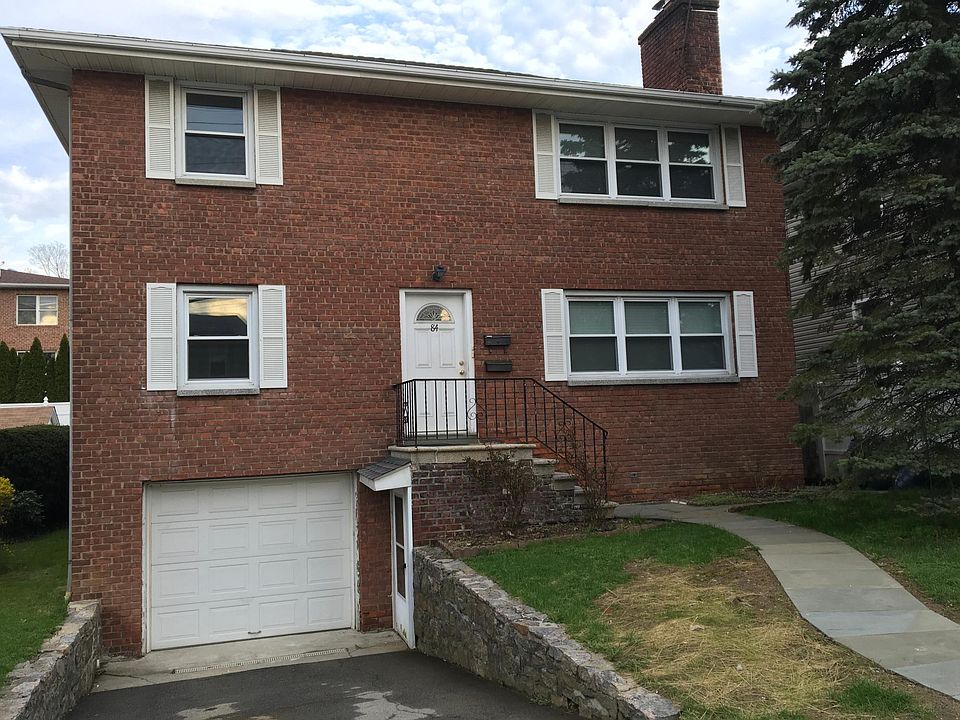 1st image of 84 Rossiter Ave #2