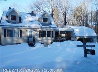 372 Wings Mills Rd, Mount Vernon, ME 04352