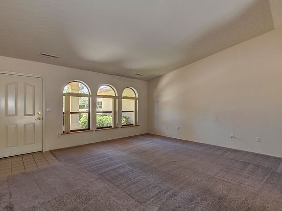 4th image of 358 Peregrine Ln