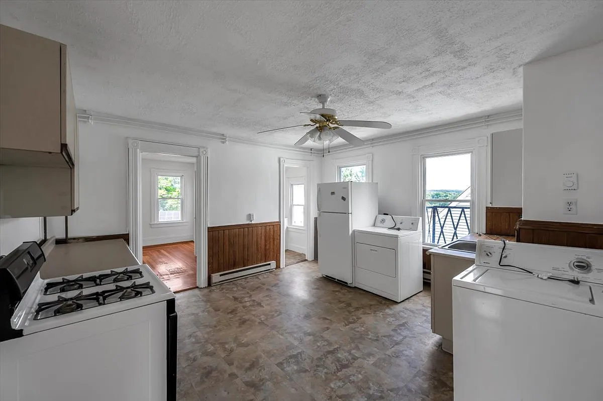 773 East Street - 3 — Photo 1