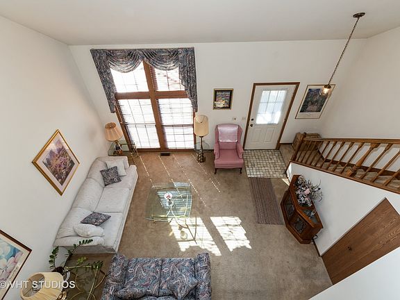 2nd image of 2923 Brighton Ct