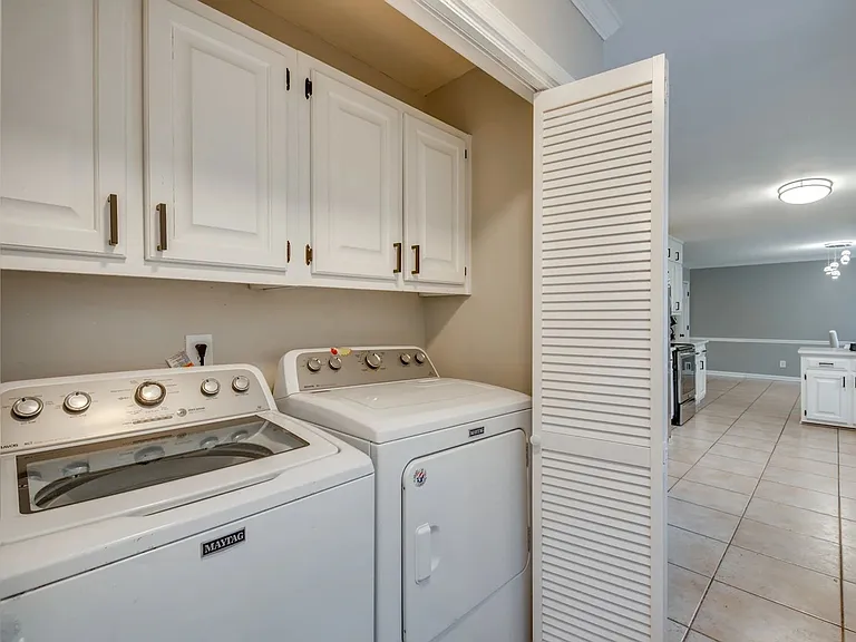 2093 Breconridge Dr SW — Photo 25