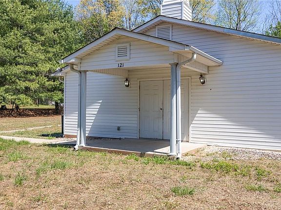 5th image of 121 Ellis Rd