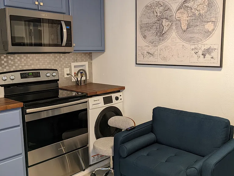827 10th St #7 — Photo 30