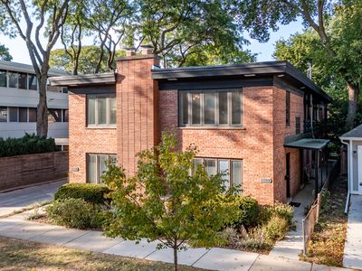 1108 Erie St APT 2F, Oak Park, IL, 60302