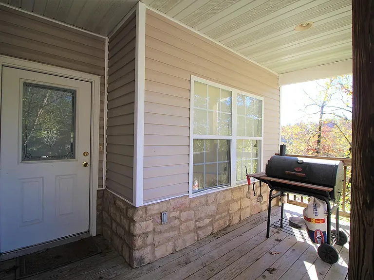 1014 Homestead Rd — Photo 3