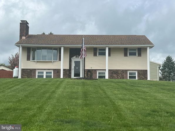 505 N Mill St, Jonestown, PA 17038