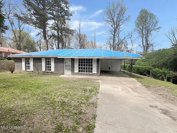 2nd image of 104 Warriors Ln