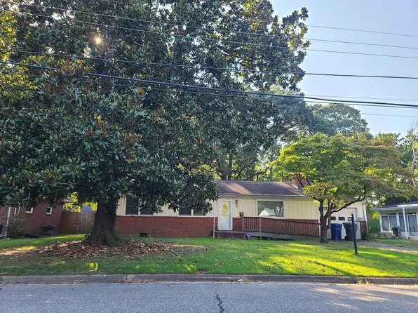 6 Mammoth Oak Rd, Newport News, VA 23606