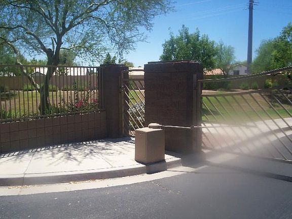 2nd image of 750 S 27th Pl