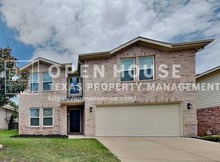 1056 Silver Spur Ln, Fort Worth, TX 76179