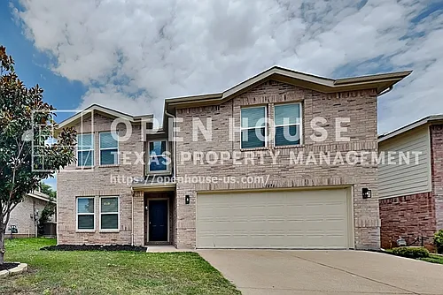 1056 Silver Spur Ln Photo 1