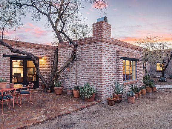 North patio and yard.