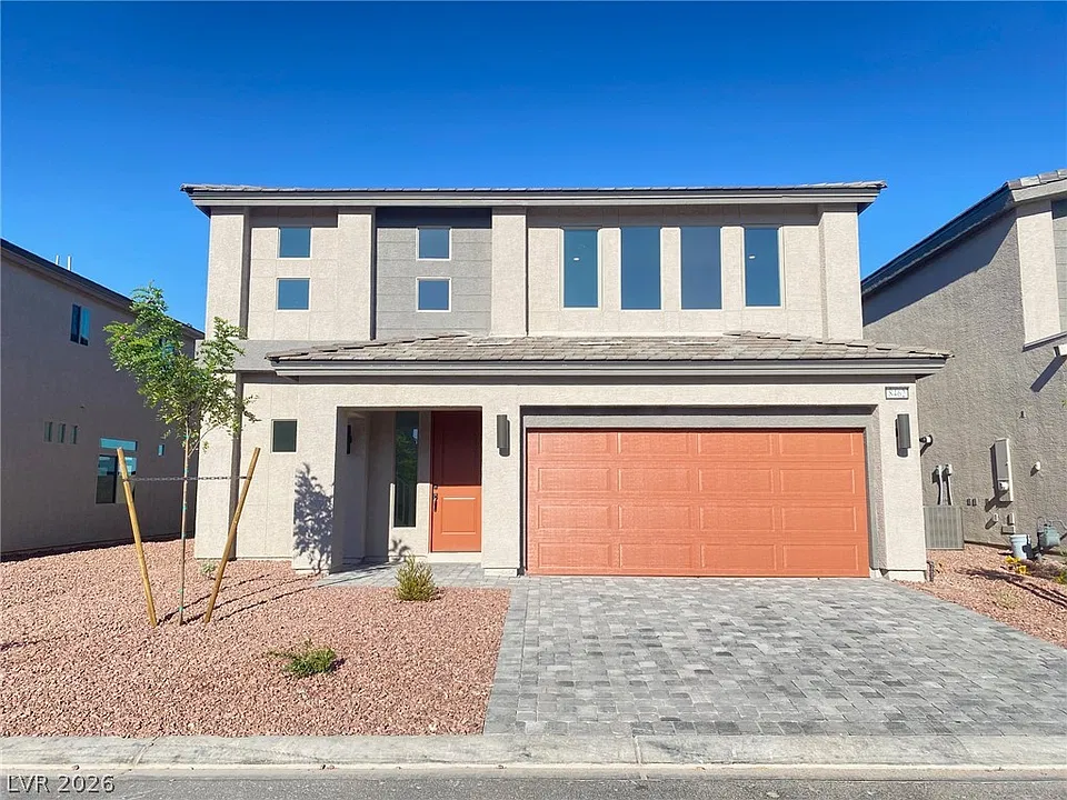 8462 Hawks View St